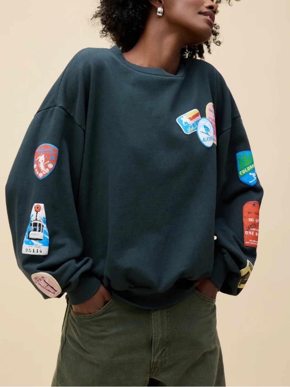 NWT Daydreamer gray Embellished with ski patches Crewneck Sweatshirt - Picture 10 of 10